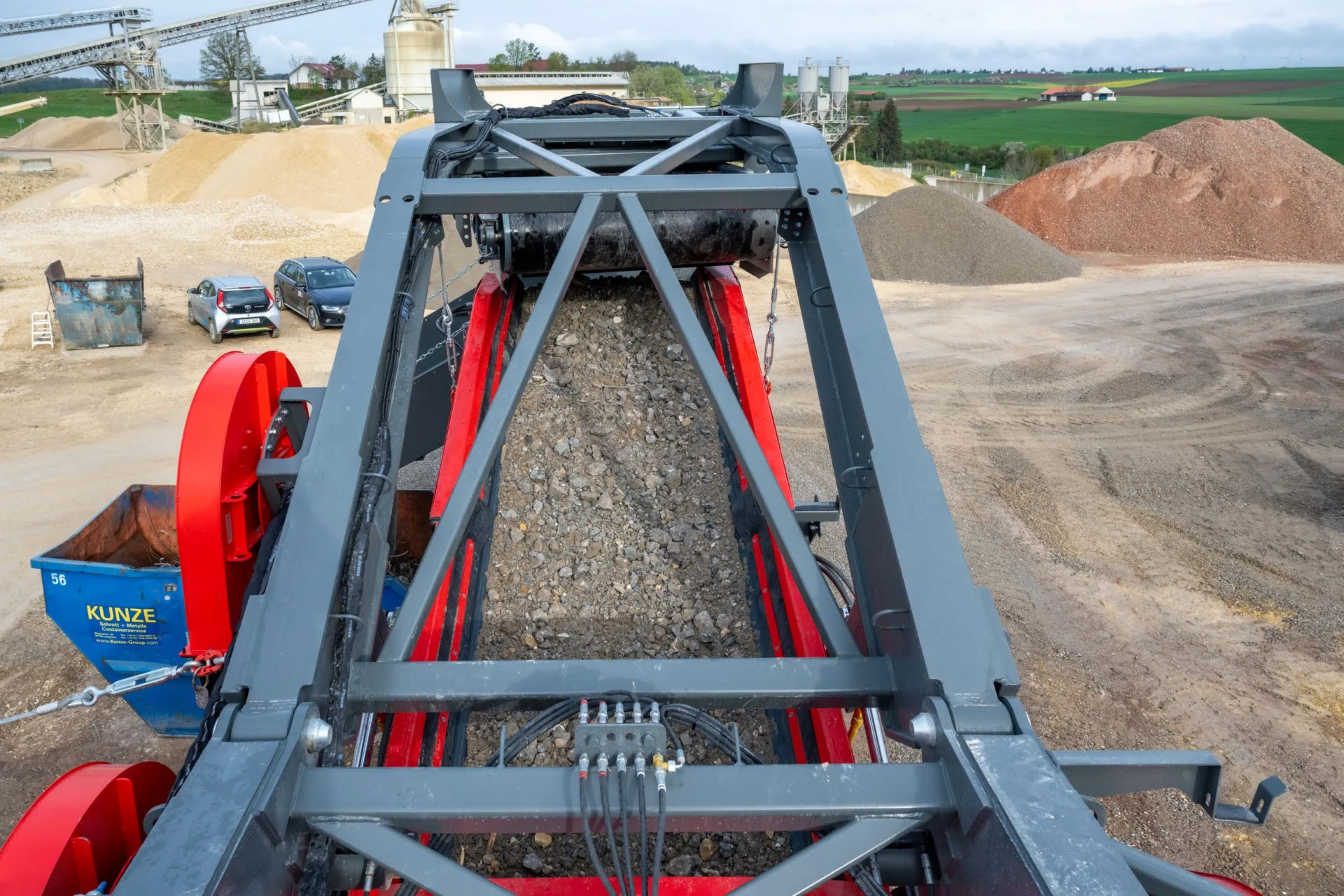 News recycling plus Klaus GIPO P 131 GIGA